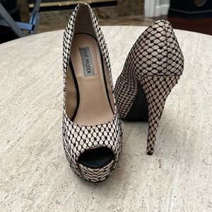 Steve Madden platform shoes